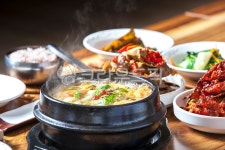 간장게장, 해물된장찌게, 된장찌게, 꽃게탕, 해물탕, 사진,이미지,일러스트,캘리그라피 - 미미스튜디오작가 크라우드픽 - 저작권 걱정 없는 상업용... 