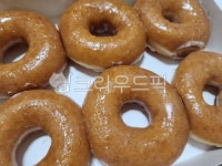 빵, 도너츠, 도넛, sweets, 간식, 사진,이미지,일러스트,캘리그라피 - 단호박캔디작가 크라우드픽 - 저작권 걱정 없는 상업용 이미지