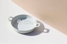 접시, 그릇, 앞접시, 손잡이, 식기, 사진,이미지,일러스트,캘리그라피 - natsu u작가 크라우드픽 - 저작권 걱정 없는 상업용 이미지