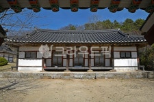 내동헌, 현감, 안채건물, 내아, 조선시대, 사진,이미지,일러스트,캘리그라피 - Deep bLUE작가 크라우드픽 - 저작권 걱정 없는 상업용 이미지