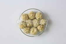 만두, 작은, 고기만두, 접시, 하얀배경, 사진,이미지,일러스트,캘리그라피 - fresh air작가 크라우드픽 - 저작권 걱정 없는 상업용 이미지