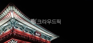 월영교, 야경, 야간궁궐, 야간, 경주, 사진,이미지,일러스트,캘리그라피 - Muffin작가 크라우드픽 - 저작권 걱정 없는 상업용 이미지