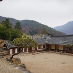 전주, 산, 한옥, 옥외, 자연, 사진,이미지,일러스트,캘리그라피 - dropicturE작가 크라우드픽 - 저작권 걱정 없는 상업용 이미지