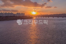 서울, 한강, 성수대교, 동호대교, 올림픽대로, 사진,이미지,일러스트,캘리그라피 - imlover작가 크라우드픽 - 저작권 걱정 없는 상업용 이미지