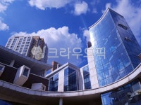 푸른하늘사무기 | 건물, office, 사무실, 빌딩, 푸른하늘, 사진,이미지,일러스트,캘리그라피 - Deep bLUE작가 크라우드픽 - 저작권 걱정 없는 상업용 이미지