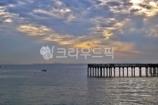 피싱피어, 목책, 궁평항, 화성시, 바다, 사진,이미지,일러스트,캘리그라피 - Deep bLUE작가 크라우드픽 - 저작권 걱정 없는 상업용 이미지