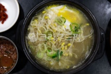 콩나물국밥, 콩나물, 국밥, 계란, 한국전통음식, 사진,이미지,일러스트,캘리그라피 - 우리들작가 크라우드픽 - 저작권 걱정 없는 상업용 이미지