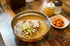 냉면, 물냉면, 함흥냉면, 물냉, 여름별미, 사진,이미지,일러스트,캘리그라피 - 맛있는 사진작가 크라우드픽 - 저작권 걱정 없는 상업용 이미지