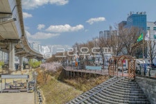 서울, 성동구, 용답동, 청계천, 건물, 사진,이미지,일러스트,캘리그라피 - imlover작가 크라우드픽 - 저작권 걱정 없는 상업용 이미지