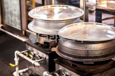 솥, 솥단지, 쟁반, 국밥집, 사골, 사진,이미지,일러스트,캘리그라피 - 삶은아름답다작가 크라우드픽 - 저작권 걱정 없는 상업용 이미지