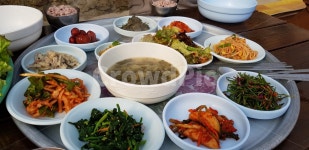 산채비빔밥, 진수성찬, 나물밥, 한식, 시골밥상, 사진,이미지,일러스트,캘리그라피 - 소마작가 크라우드픽 - 저작권 걱정 없는 상업용 이미지