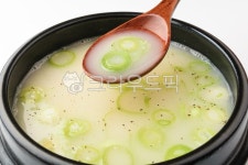 사골, 국물, 사골국물, 소뼈, 야채, 사진,이미지,일러스트,캘리그라피 - Ntjdals2245작가 크라우드픽 - 저작권 걱정 없는 상업용 이미지