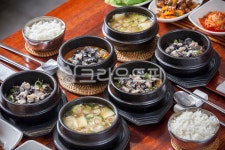 우렁이, 국내산우렁이, 우렁쌈밥, 우렁이쌈밥, 우렁쌈장, 사진,이미지,일러스트,캘리그라피 - 미미스튜디오작가 크라우드픽 - 저작권 걱정 없는... 