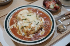 브런치, 레스토랑, 식당, brunch, 라자냐, 사진,이미지,일러스트,캘리그라피 - 비타미니작가 크라우드픽 - 저작권 걱정 없는 상업용 이미지
