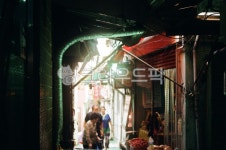 골목시장, 시장골목, 식육점, 동네시장, 옛날시장, 사진,이미지,일러스트,캘리그라피 - 001217ee작가 크라우드픽 - 저작권 걱정 없는 상업용... 