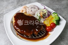 돈가스, 돈까스, 함박, 함박스테이크, 스테이크, 사진,이미지,일러스트,캘리그라피 - coldfires작가 크라우드픽 - 저작권 걱정 없는 상업용 이미지