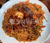 해물찜, 등뼈찜, 찜, 찜요리, 해물뼈찜, 사진,이미지,일러스트,캘리그라피 - 먹방작가 크라우드픽 - 저작권 걱정 없는 상업용 이미지