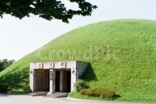 경주천마총, 천마총, 왕릉, 고분, 필름사진, 사진,이미지,일러스트,캘리그라피 - 빛을담다작가 크라우드픽 - 저작권 걱정 없는 상업용 이미지