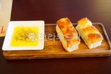 빵, bread, 식전빵, 식전요리, 치아바타, 사진,이미지,일러스트,캘리그라피 - yosun0223작가 크라우드픽 - 저작권 걱정 없는 상업용 이미지