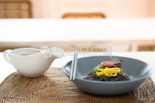 순국수&모밀 | 모밀, 냉모밀, 국수, 여름, 시원한, 사진,이미지,일러스트,캘리그라피 - 메라키스튜디오작가 크라우드픽 - 저작권 걱정 없는 상업용 이미지
