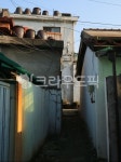 골목, alley, light, shdow, wall, 사진,이미지,일러스트,캘리그라피 - joyfulharu작가 크라우드픽 - 저작권 걱정 없는 상업용 이미지