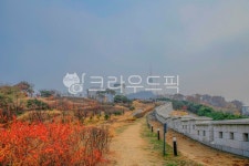 남산서울타워, 서울타워, 남산, 한양도성, 서울성곽, 사진,이미지,일러스트,캘리그라피 - imlover작가 크라우드픽 - 저작권 걱정 없는 상업용... 