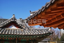 처마, 한옥, 매화당, 봉은사, 불교사찰, 사진,이미지,일러스트,캘리그라피 - Deep bLUE작가 크라우드픽 - 저작권 걱정 없는 상업용 이미지