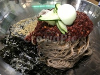 맛집, 메밀막국수, 음식, 면요리, 메밀, 사진,이미지,일러스트,캘리그라피 - 개코아빠작가 크라우드픽 - 저작권 걱정 없는 상업용 이미지