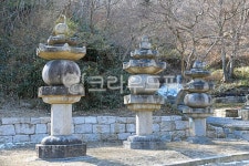 부도, 부도전, 부도탑, 칠장사부도탑, 부도군, 사진,이미지,일러스트,캘리그라피 - Deep bLUE작가 크라우드픽 - 저작권 걱정 없는 상업용 이미지