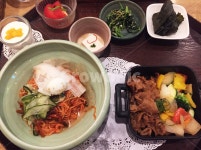 한상요리, 음식, 플레이팅, 레스토랑, 비빔국수, 사진,이미지,일러스트,캘리그라피 - 라이즈썬작가 크라우드픽 - 저작권 걱정 없는 상업용 이미지