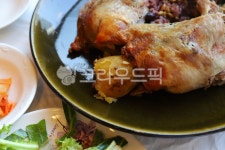 오리구이, 오리, 오리고기, 황토가마구이, 오리바베큐, 사진,이미지,일러스트,캘리그라피 - 늑돌이작가 크라우드픽 - 저작권 걱정 없는 상업용 이미지