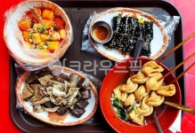 떡볶이, 꼬마김밥, 어묵, 순대, 분식, 사진,이미지,일러스트,캘리그라피 - softbreeze80작가 크라우드픽 - 저작권 걱정 없는 상업용 이미지