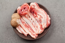 삼겹살, 돼지고기, 육류, 음식, 음식재료, 사진,이미지,일러스트,캘리그라피 - 박프로 진Studio작가 크라우드픽 - 저작권 걱정 없는 상업용 이미지