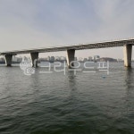 한강, 다리, 한강다리, 물, 하늘공원, 사진,이미지,일러스트,캘리그라피 - 하늘빛1작가 크라우드픽 - 저작권 걱정 없는 상업용 이미지