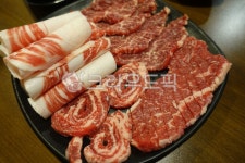 고기, 소고기, 모듬고기, 고기모듬, 생고기, 사진,이미지,일러스트,캘리그라피 - berehyj작가 크라우드픽 - 저작권 걱정 없는 상업용 이미지