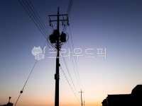 아워홈가온전선주 | 전선, 매직아워, magichour, 저녁, 풍경, 사진,이미지,일러스트,캘리그라피 - Nsunwon8624작가 크라우드픽 - 저작권 걱정 없는 상업용 이미지