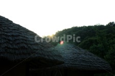 옛날집, 초가집, 초가, 초가지붕, 볏짚, 사진,이미지,일러스트,캘리그라피 - 청랑작가 크라우드픽 - 저작권 걱정 없는 상업용 이미지