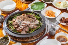 흑염소전골, 보양식, 건강식, 영양식, 건강음식, 사진,이미지,일러스트,캘리그라피 - 미미스튜디오작가 크라우드픽 - 저작권 걱정 없는 상업용 이미지