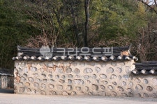 보도, 길, 고궁, 나무, 담장, 사진,이미지,일러스트,캘리그라피 - 푸른사진작가 크라우드픽 - 저작권 걱정 없는 상업용 이미지