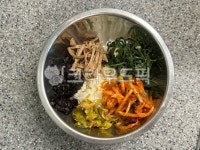food, 음식, 비빔밥, mixedrice, 양푼이비빔밥, 사진,이미지,일러스트,캘리그라피 - seawoojut작가 크라우드픽 - 저작권 걱정 없는 상업용... 