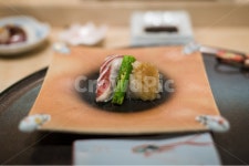 일식, 초밥, 접시, 앞접시, 음식, 사진,이미지,일러스트,캘리그라피 - 미놀티안작가 크라우드픽 - 저작권 걱정 없는 상업용 이미지