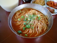 국수, 비빔국수, 잔치국수, 맛있는, 국수거리, 사진,이미지,일러스트,캘리그라피 - 우작가작가 크라우드픽 - 저작권 걱정 없는 상업용 이미지