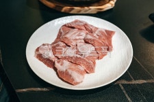 돼지고기, 생고기, 항정살, pig, pork, 사진,이미지,일러스트,캘리그라피 - bearsijk작가 크라우드픽 - 저작권 걱정 없는 상업용 이미지