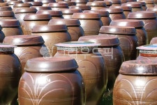 장독대, 장독, 항아리, 전통, 김장독, 사진,이미지,일러스트,캘리그라피 - Chul2작가 크라우드픽 - 저작권 걱정 없는 상업용 이미지