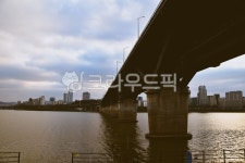 한강, 뚝섬유원지, 청담대교, 해질녘, 다리, 사진,이미지,일러스트,캘리그라피 - 서울다방작가 크라우드픽 - 저작권 걱정 없는 상업용 이미지