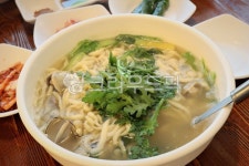 음식, 칼국수, food, meal, 동죽칼국수, 사진,이미지,일러스트,캘리그라피 - 설화와작가 크라우드픽 - 저작권 걱정 없는 상업용 이미지