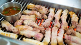 바베큐, bbq, grilling, 굽고, 요리, 사진,이미지,일러스트,캘리그라피 - 도마필름작가 크라우드픽 - 저작권 걱정 없는 상업용 이미지