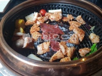 양구이, 곱창, 간, 구이, 화로구이, 사진,이미지,일러스트,캘리그라피 - 에이치아워작가 크라우드픽 - 저작권 걱정 없는 상업용 이미지