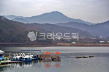 백운호수, 백운산, 인공호수, 의왕시, 농업용수, 사진,이미지,일러스트,캘리그라피 - Deep bLUE작가 크라우드픽 - 저작권 걱정 없는 상업용 이미지