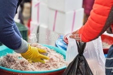 새우, 시장, 좌판, 전통시장, 5일장, 사진,이미지,일러스트,캘리그라피 - foodenjoy작가 크라우드픽 - 저작권 걱정 없는 상업용 이미지